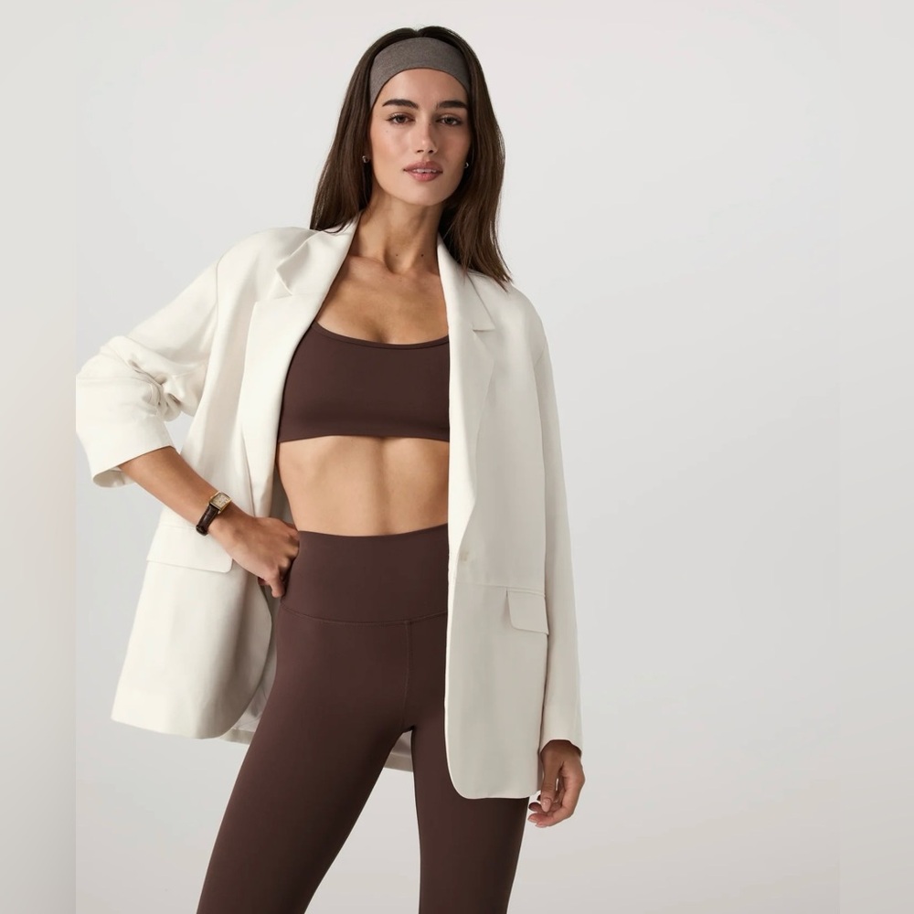 Vuori Trestle’s Twill Blazer Marshmallow